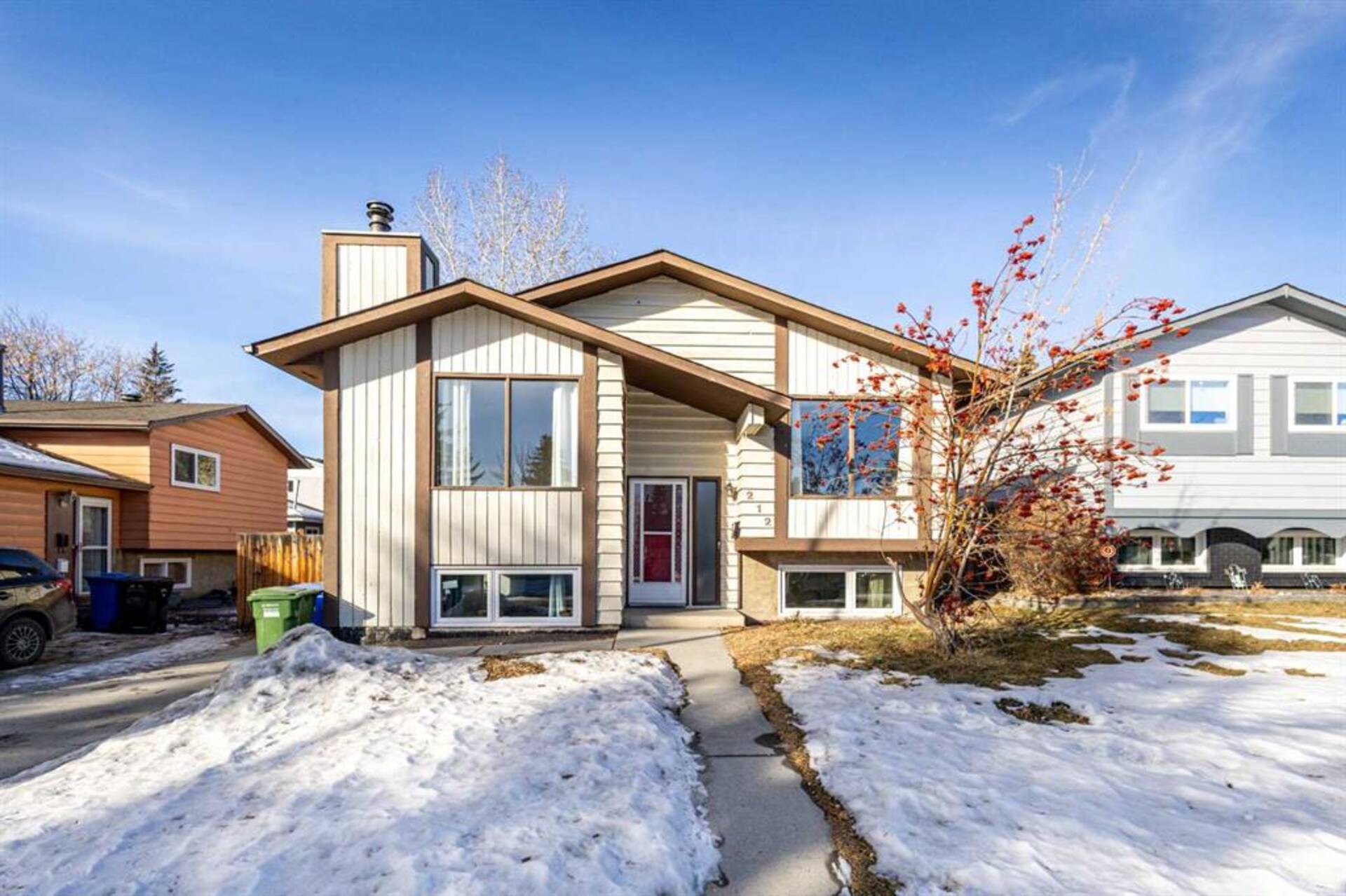 212 Deer Ridge Way SE Calgary