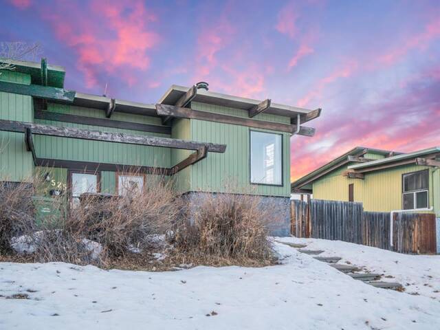 527 Sabrina Road SW Calgary