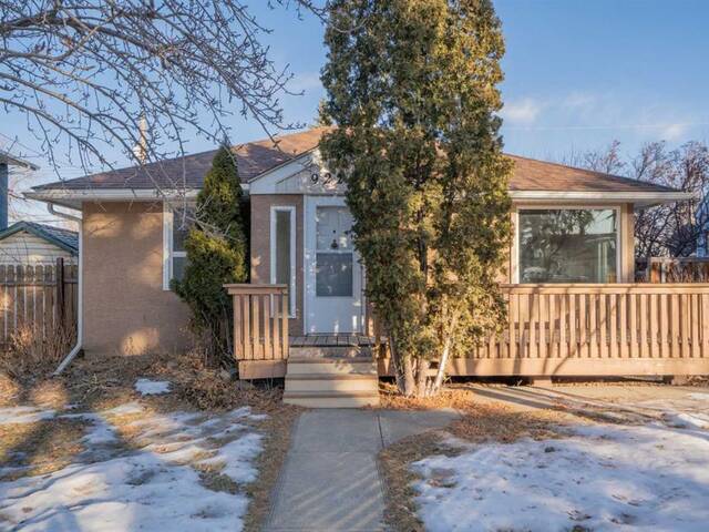 922 Radford Road NE Calgary