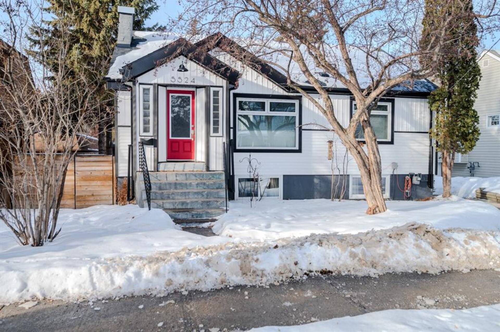 5524 45 Avenue Red Deer