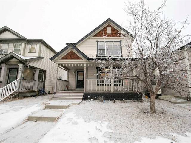 686 Evermeadow Road SW Calgary