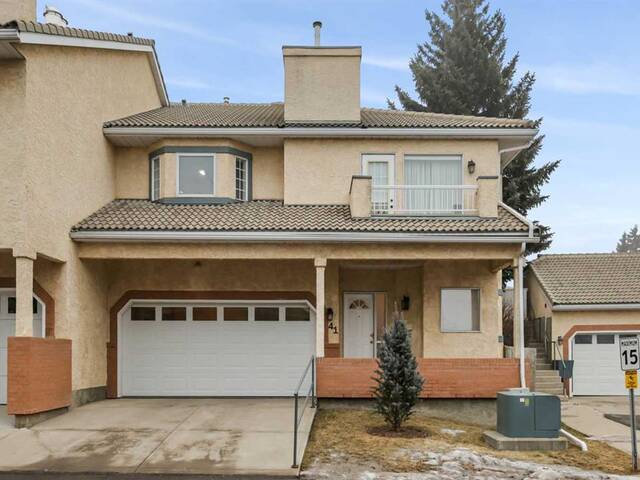 41 Richelieu Court SW Calgary