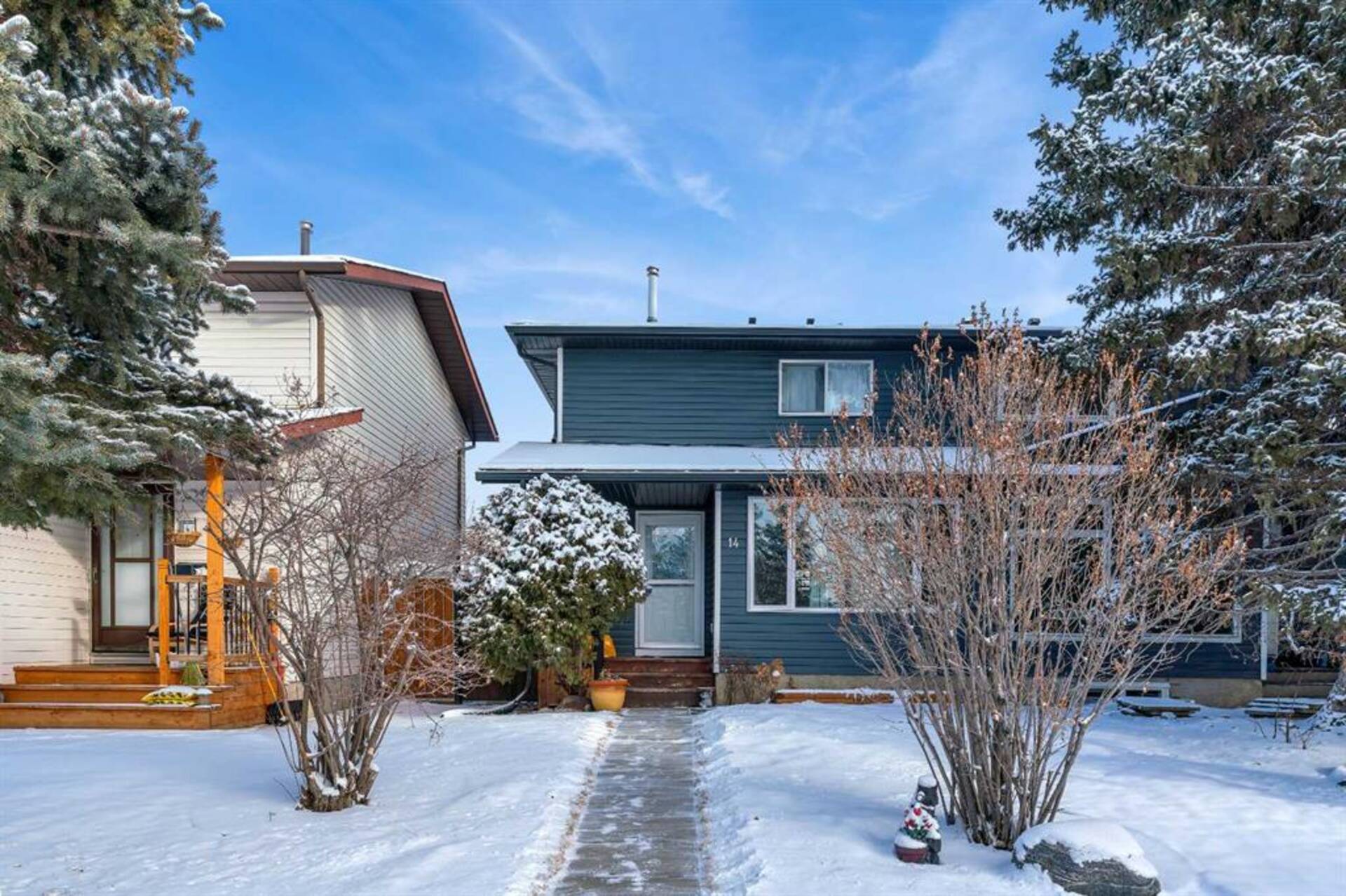 14 Cedarwood Rise SW Calgary