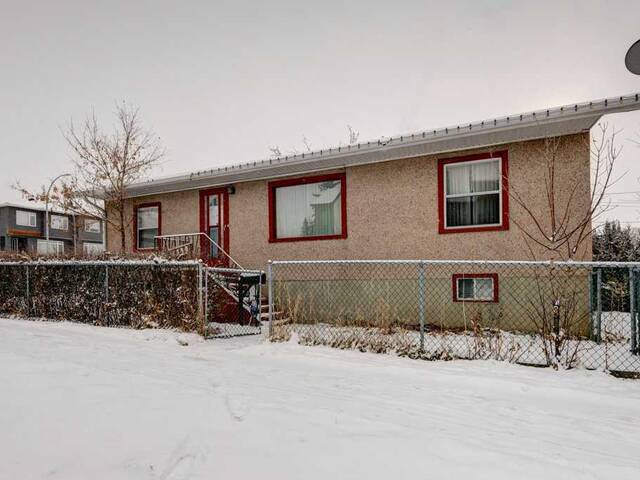 4839 20 Avenue NW Calgary