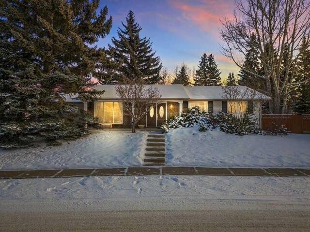 4116 Varsity Road NW Calgary